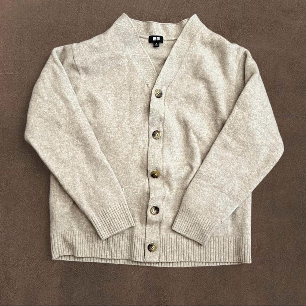 Uniqlo Beige Cardigan Sweater